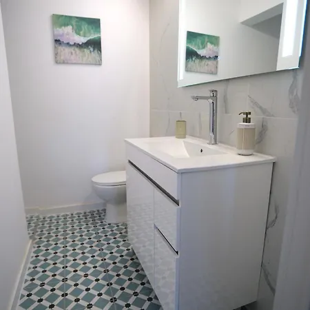 Church View House Tatil Evi